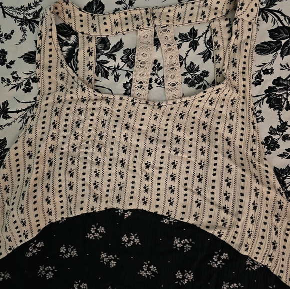 Women's Maurices Tank Top - Picture 2 of 7